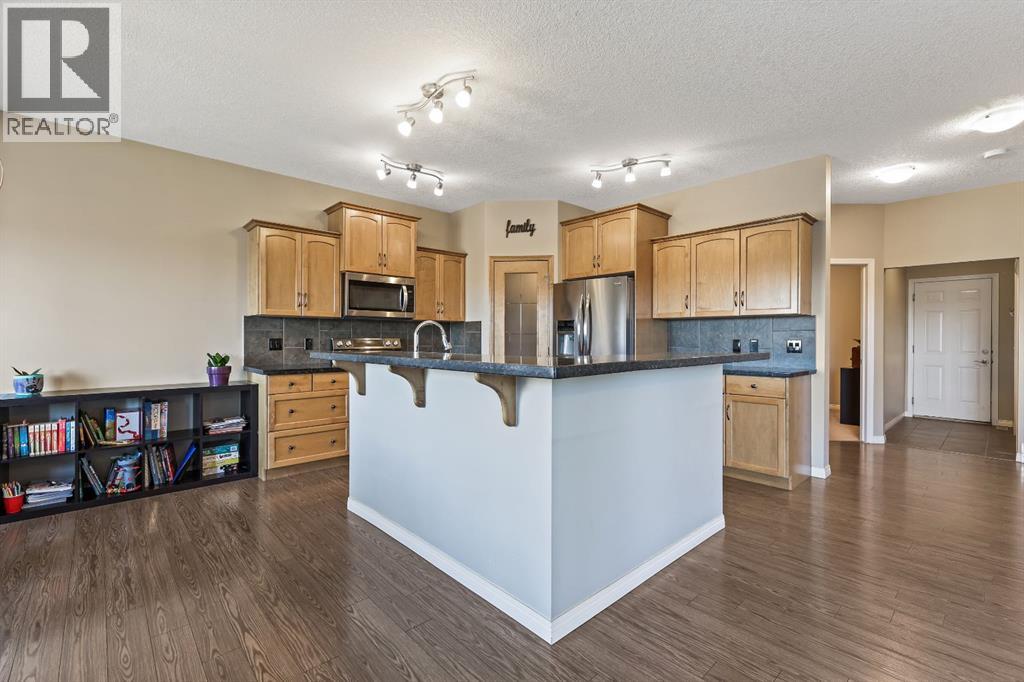 Single Family House for Sale in  Everglen Crescent SW Evergreen Calgary 