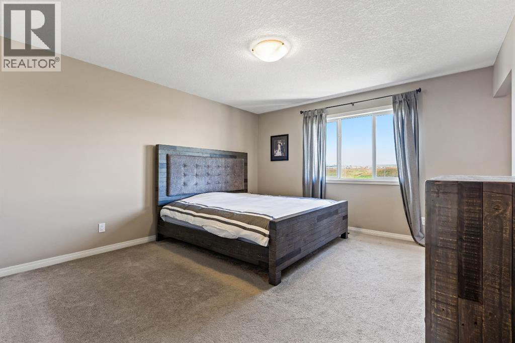 Single Family House for Sale in  Everglen Crescent SW Evergreen Calgary 