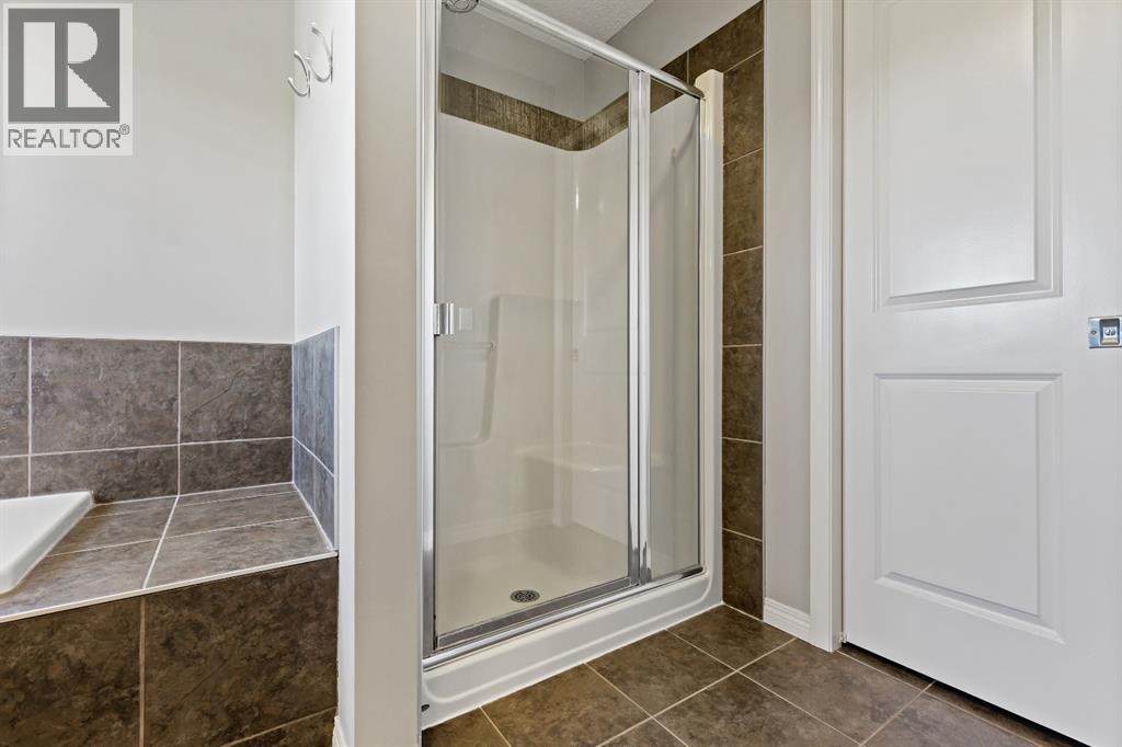 Single Family House for Sale in  Everglen Crescent SW Evergreen Calgary 