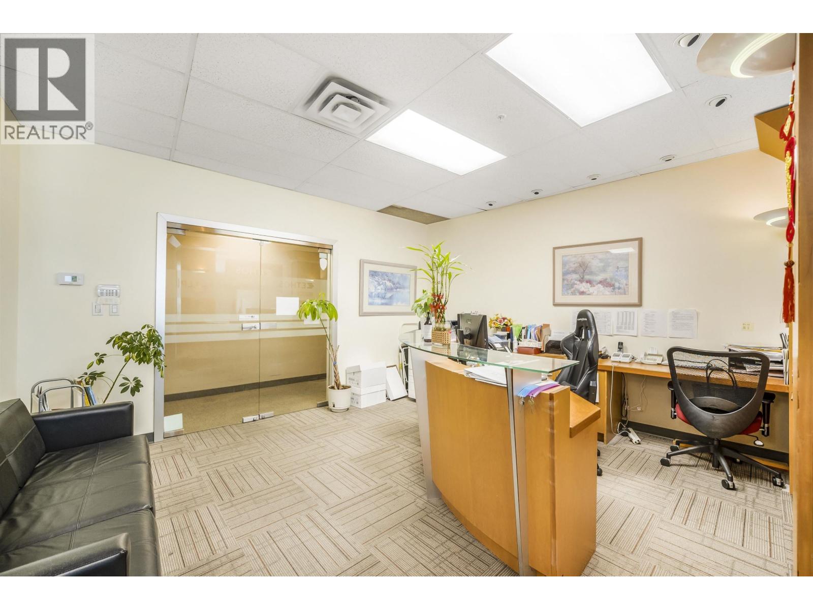 Office in Burnaby - Image 6