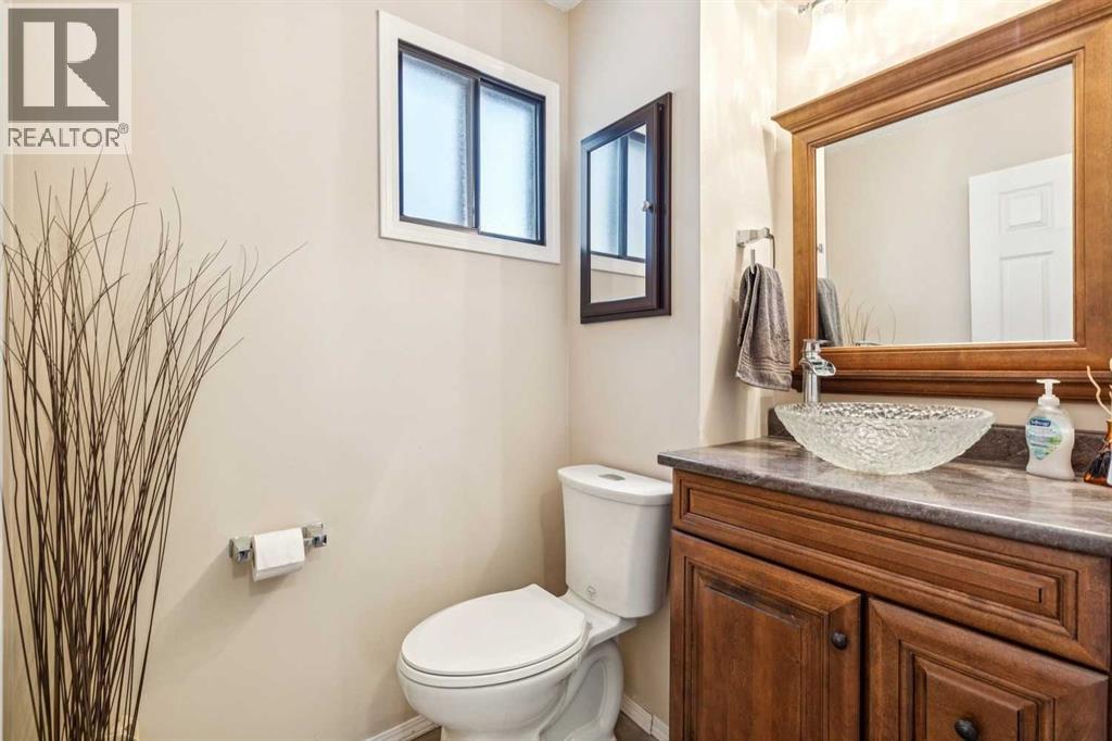 Single Family House for Sale in  Bedwood Rise NE Beddington Heights Calgary 