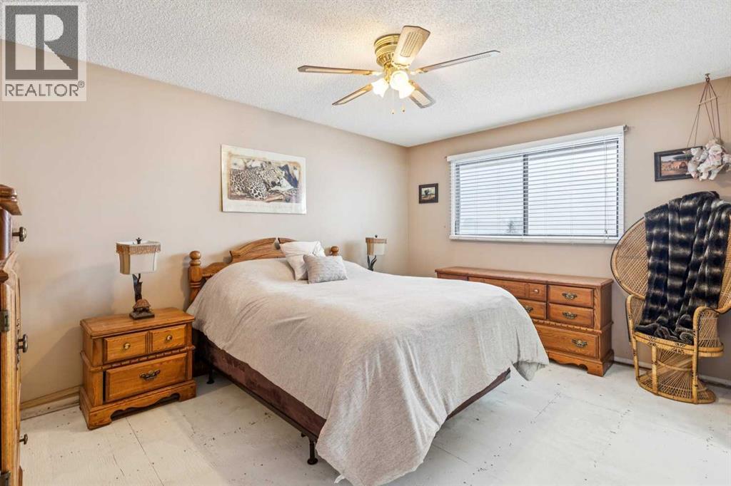 Single Family House for Sale in  Bedwood Rise NE Beddington Heights Calgary 