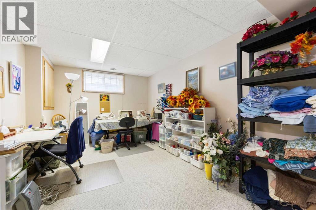 Single Family House Bungalow for Sale in  Arbour Cliff Close NW Arbour Lake Calgary 