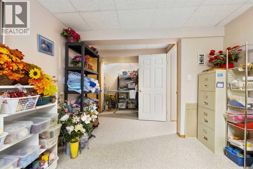 Single Family House Bungalow for Sale in  Arbour Cliff Close NW Arbour Lake Calgary 