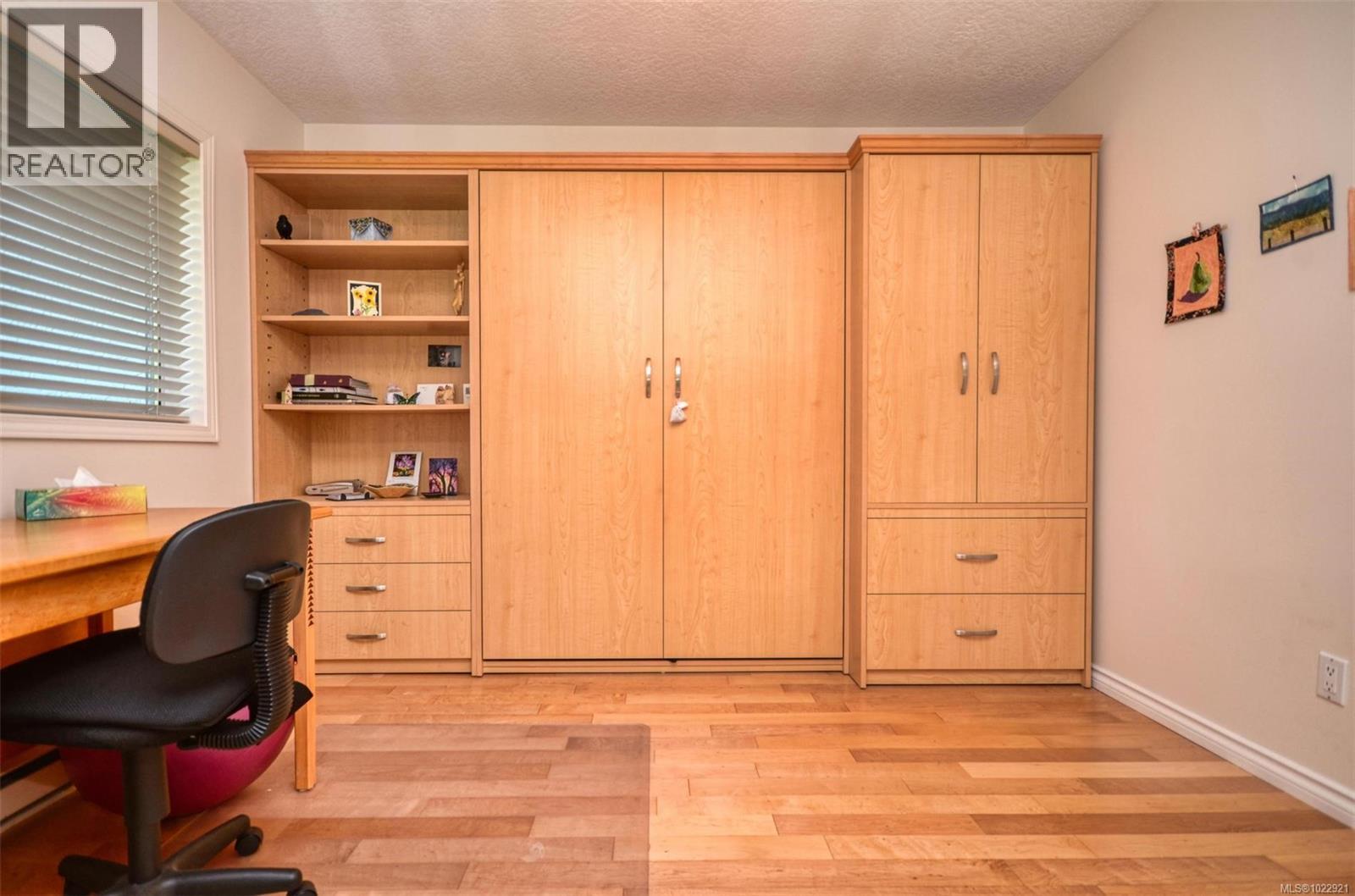 7 5156 Cordova Bay Road, Saanich