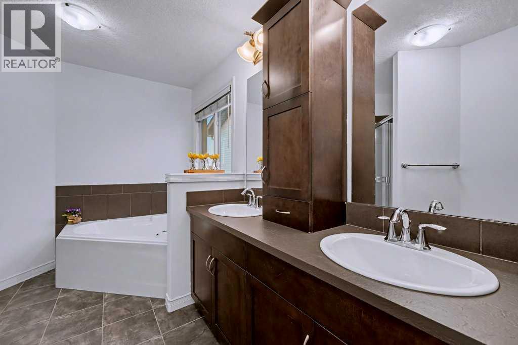 Single Family House for Sale in  Sage Hill Green NW Sage Hill Calgary 