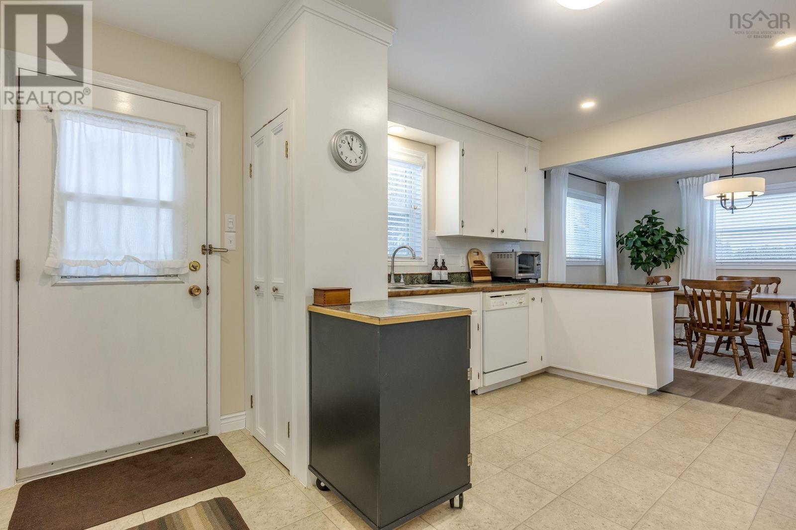 Property 4 of 50 of 89 Apple Tree Lane