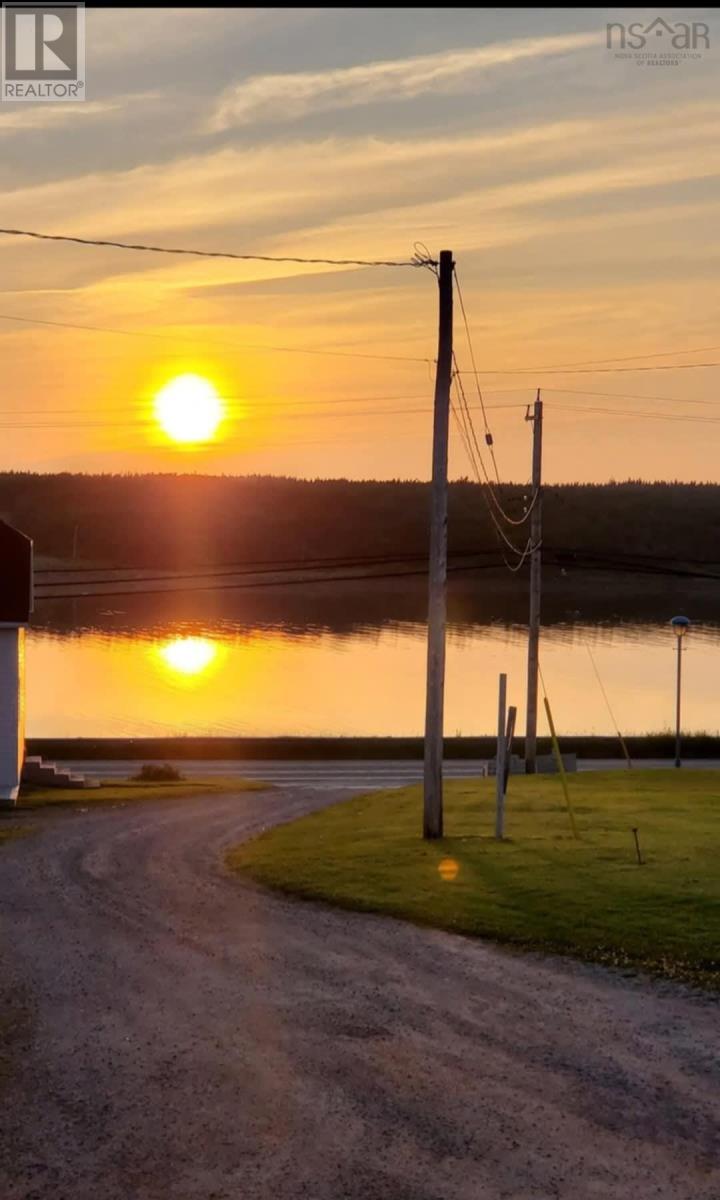 Property 11 of 49 of 15010 Cabot Trail