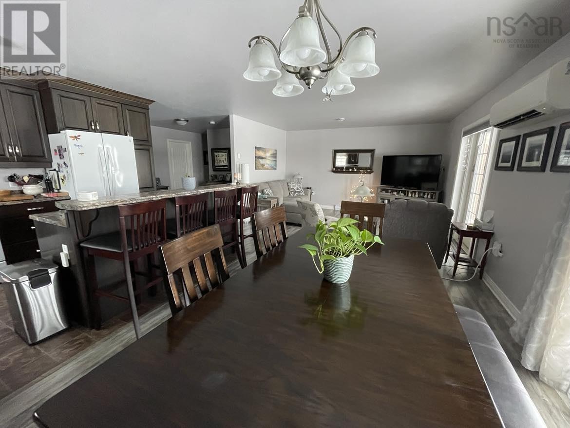 Property 14 of 49 of 15010 Cabot Trail