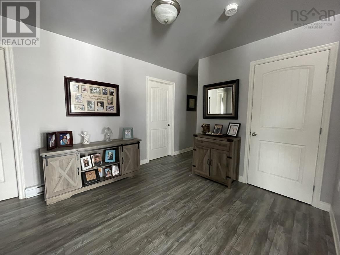 Property 19 of 49 of 15010 Cabot Trail