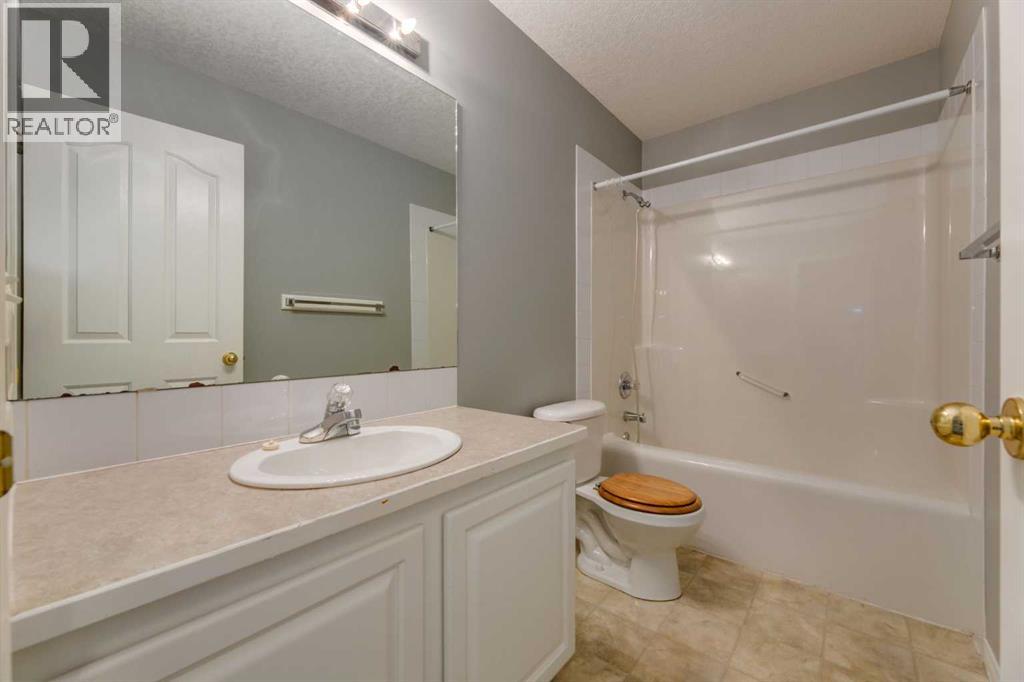 135 Bow Ridge Drive, Cochrane