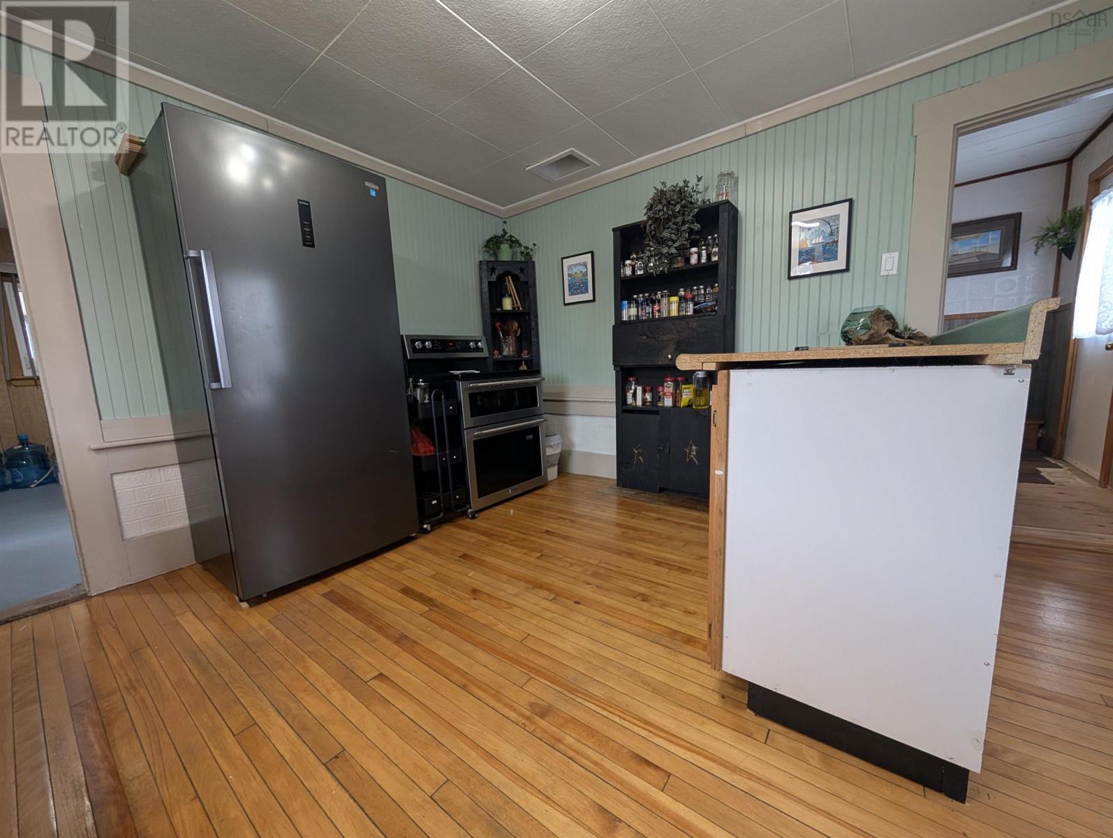 Property 22 of 45 of 637 Highway 335