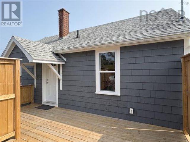 Property 29 of 32 of 21 Marconi St