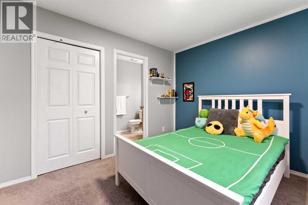 Single Family House for Sale in  Copperstone Grove SE Copperfield Calgary 