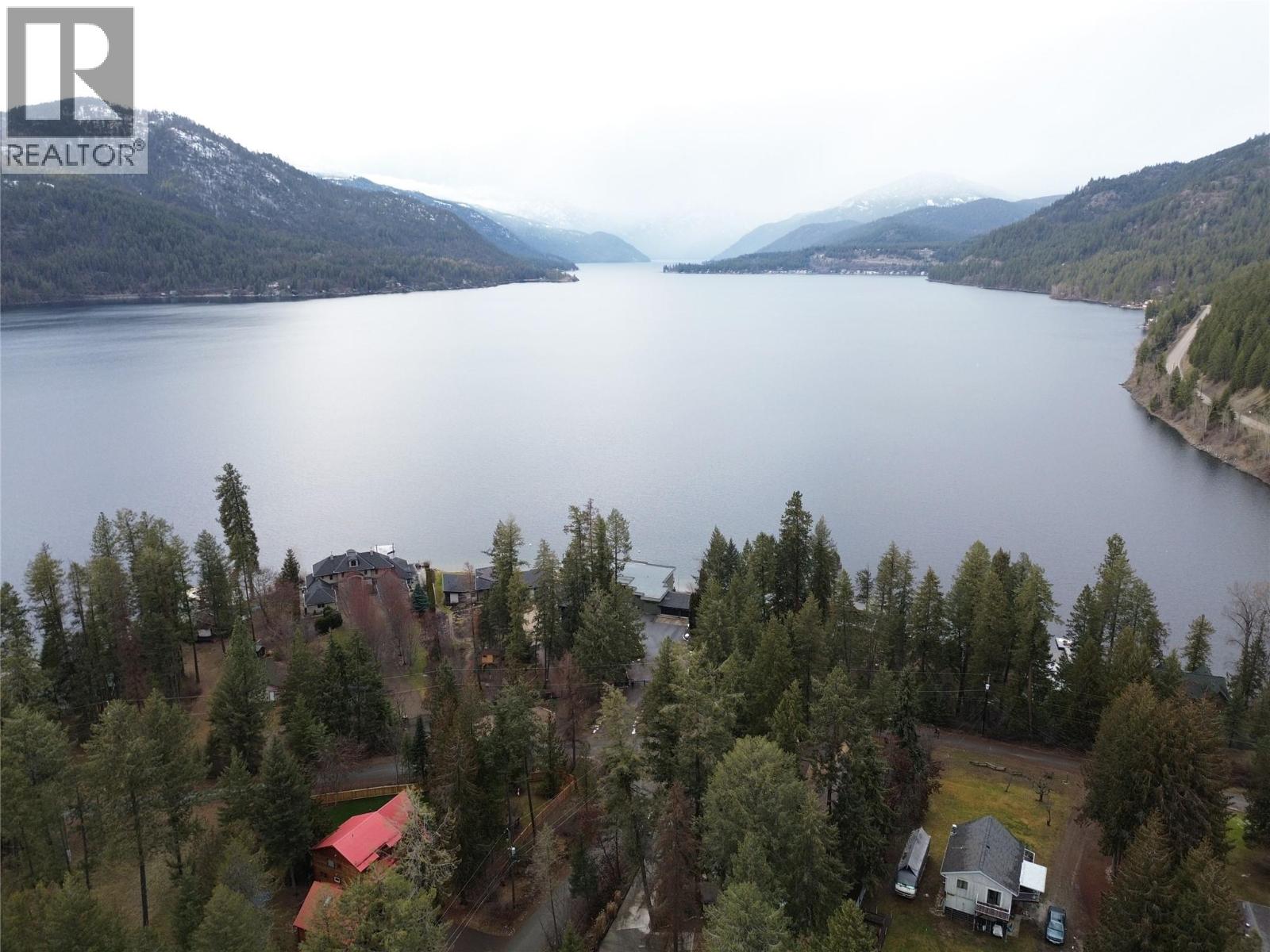 39 WILKENSON Road, Christina Lake