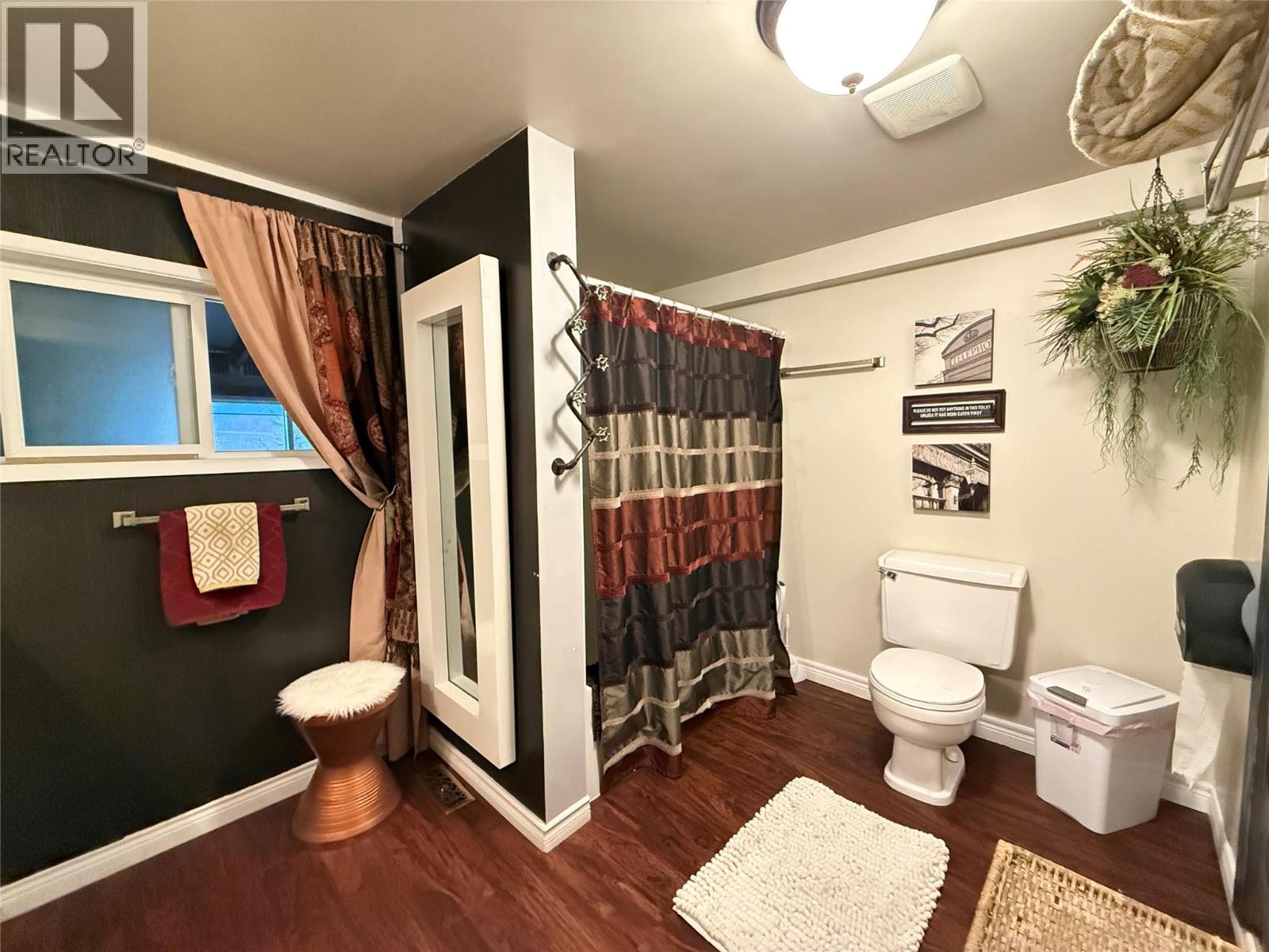 39 WILKENSON Road, Christina Lake