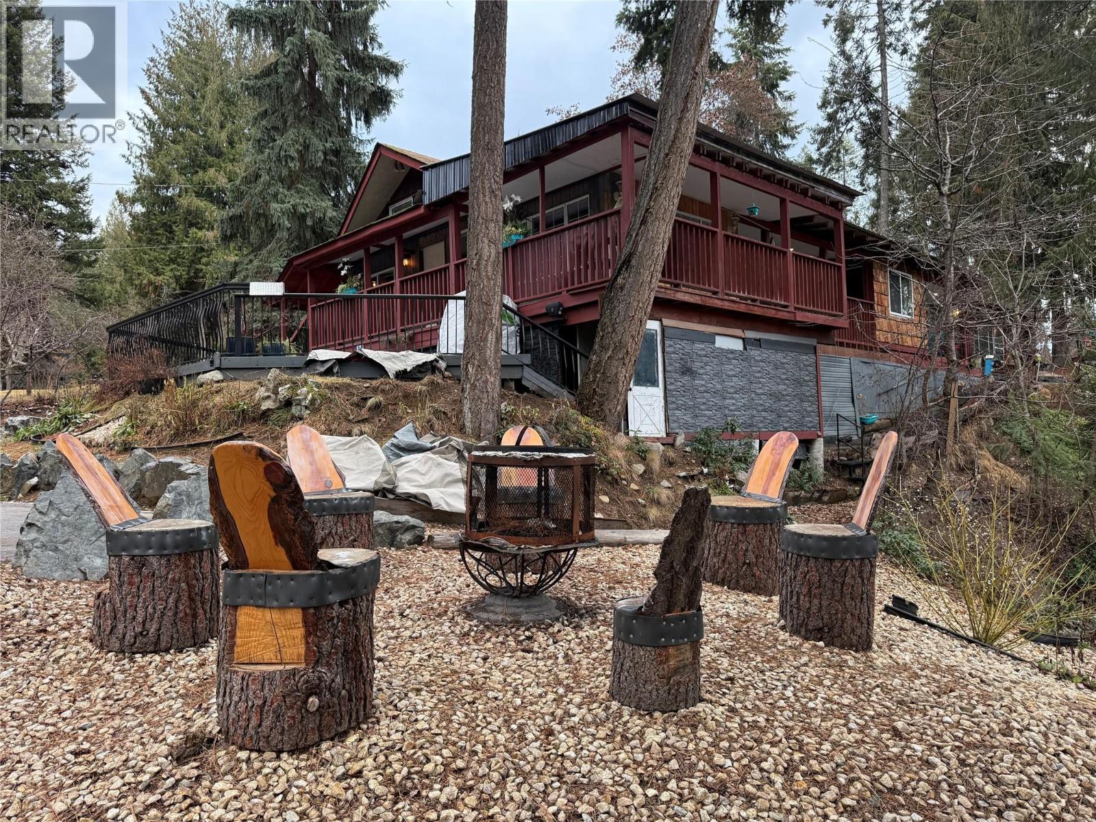 39 WILKENSON Road, Christina Lake