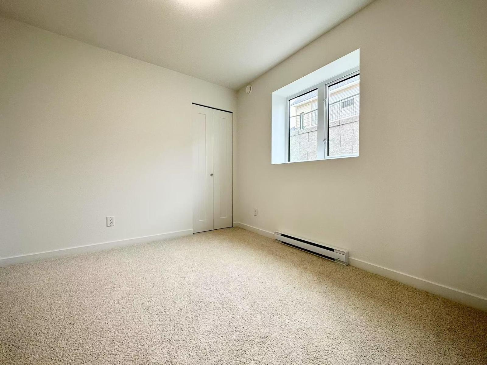 House in Langley - Image 7