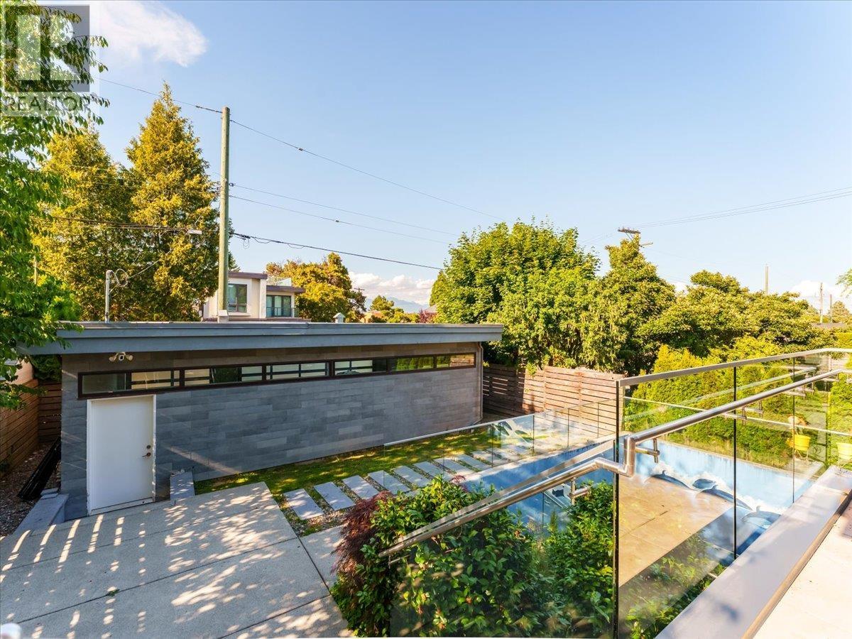 3011 W 27TH AVENUE, Vancouver