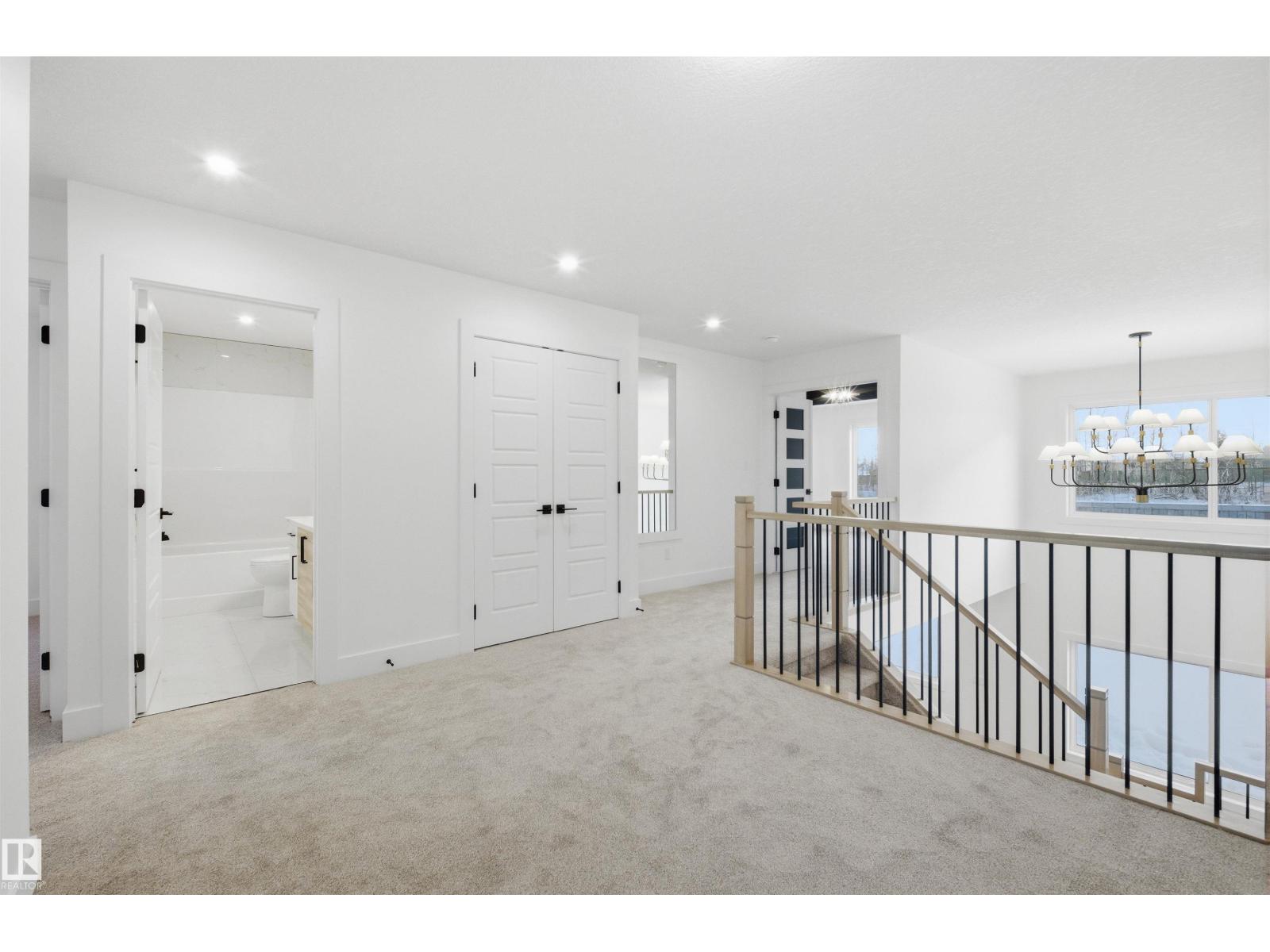 63 SILVERSTONE DR - 35