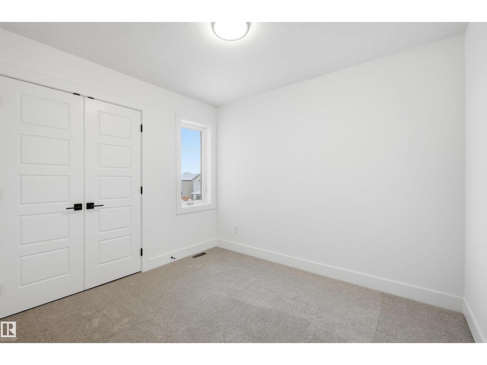 63 SILVERSTONE DR - 39