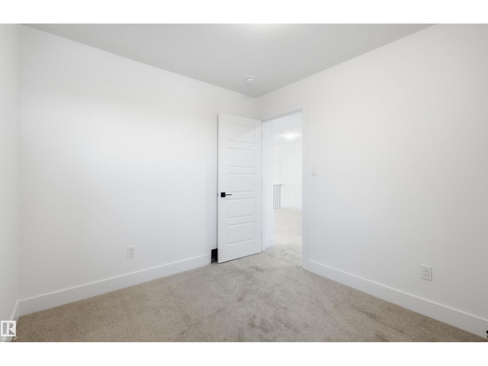 63 SILVERSTONE DR - 40