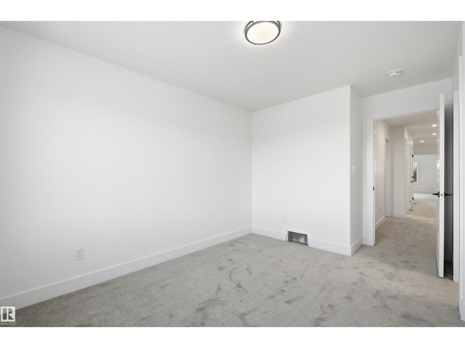 63 SILVERSTONE DR - 45