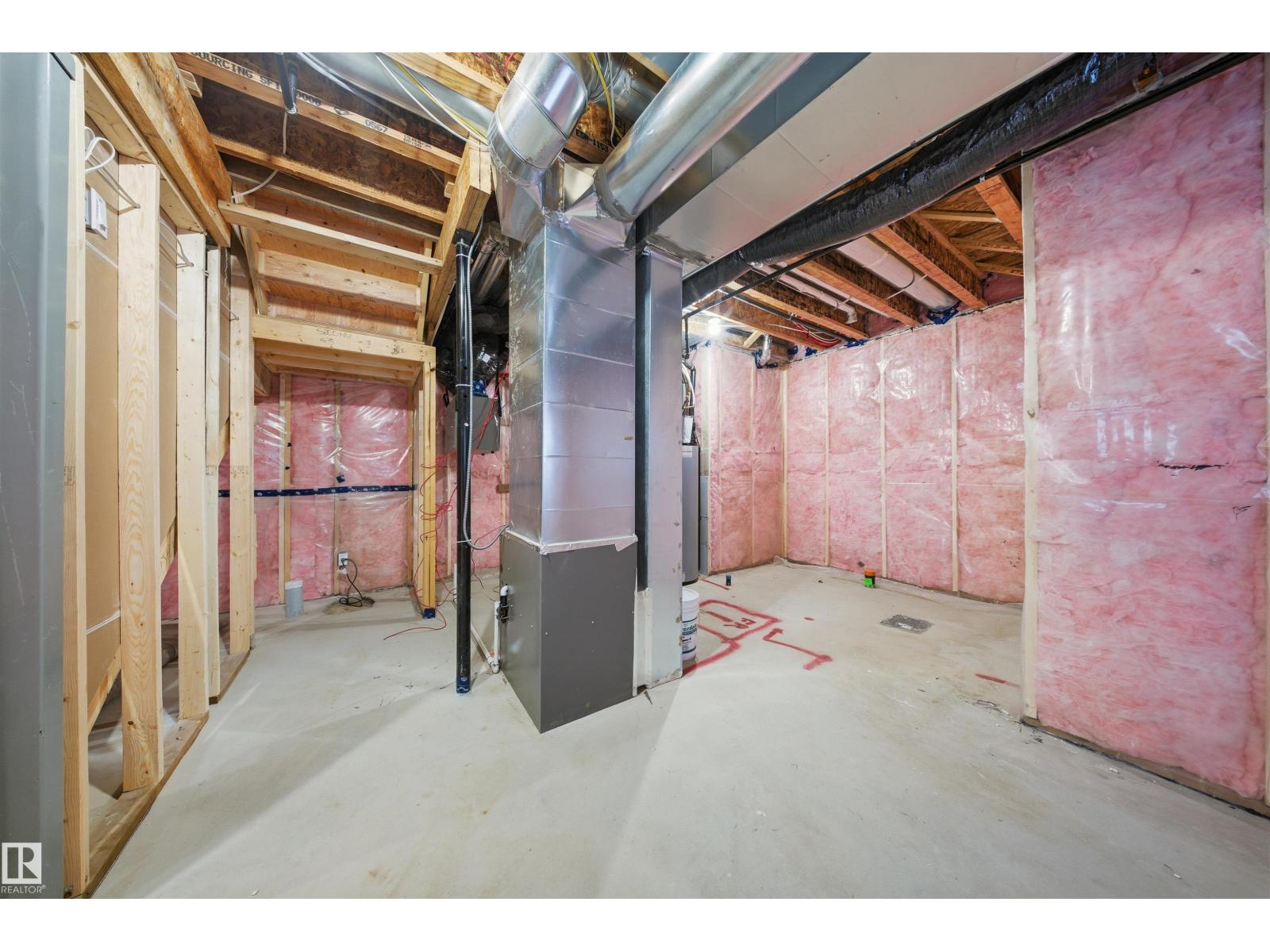 63 SILVERSTONE DR - 46