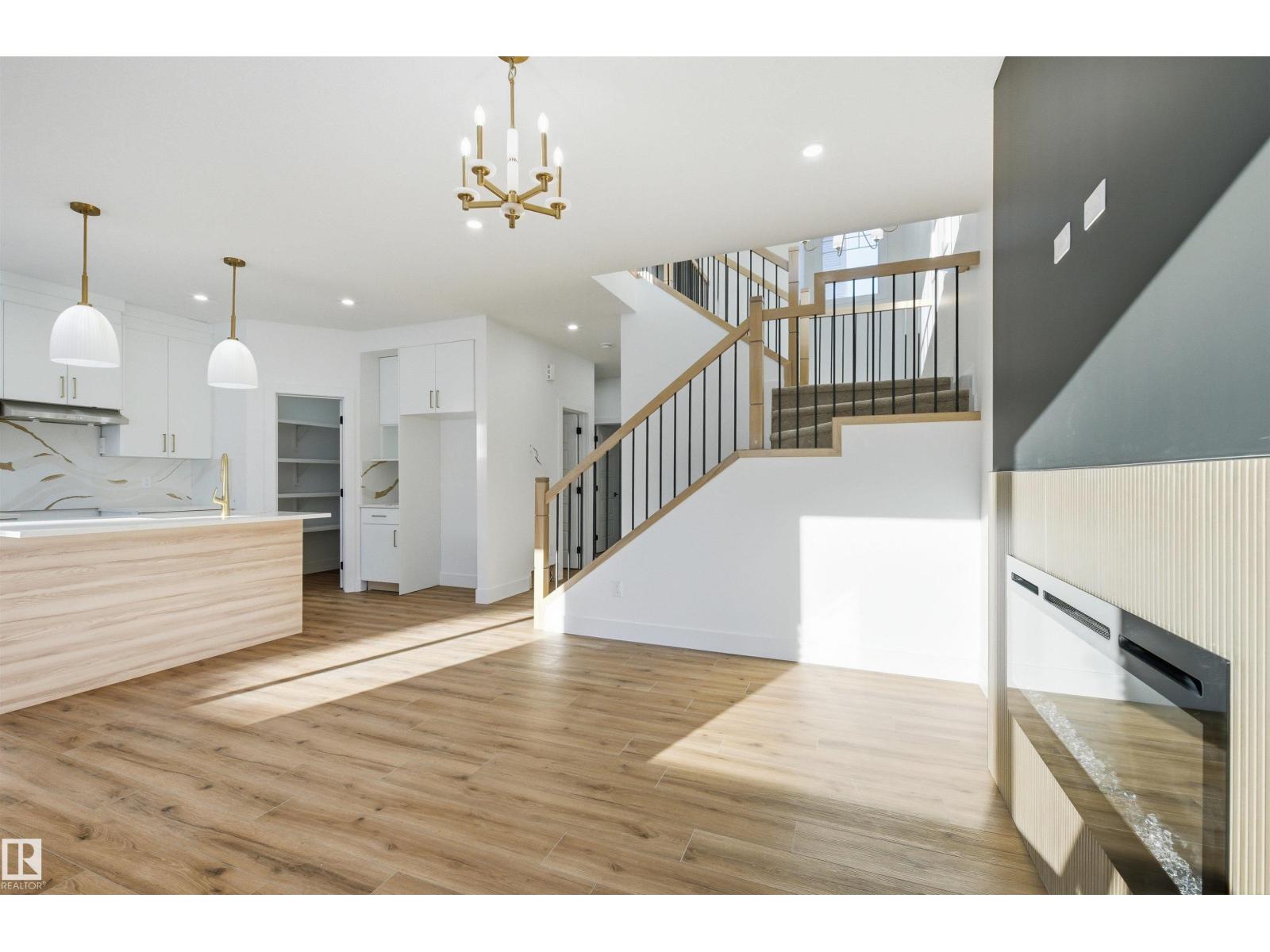 65 SILVERSTONE DR - 26