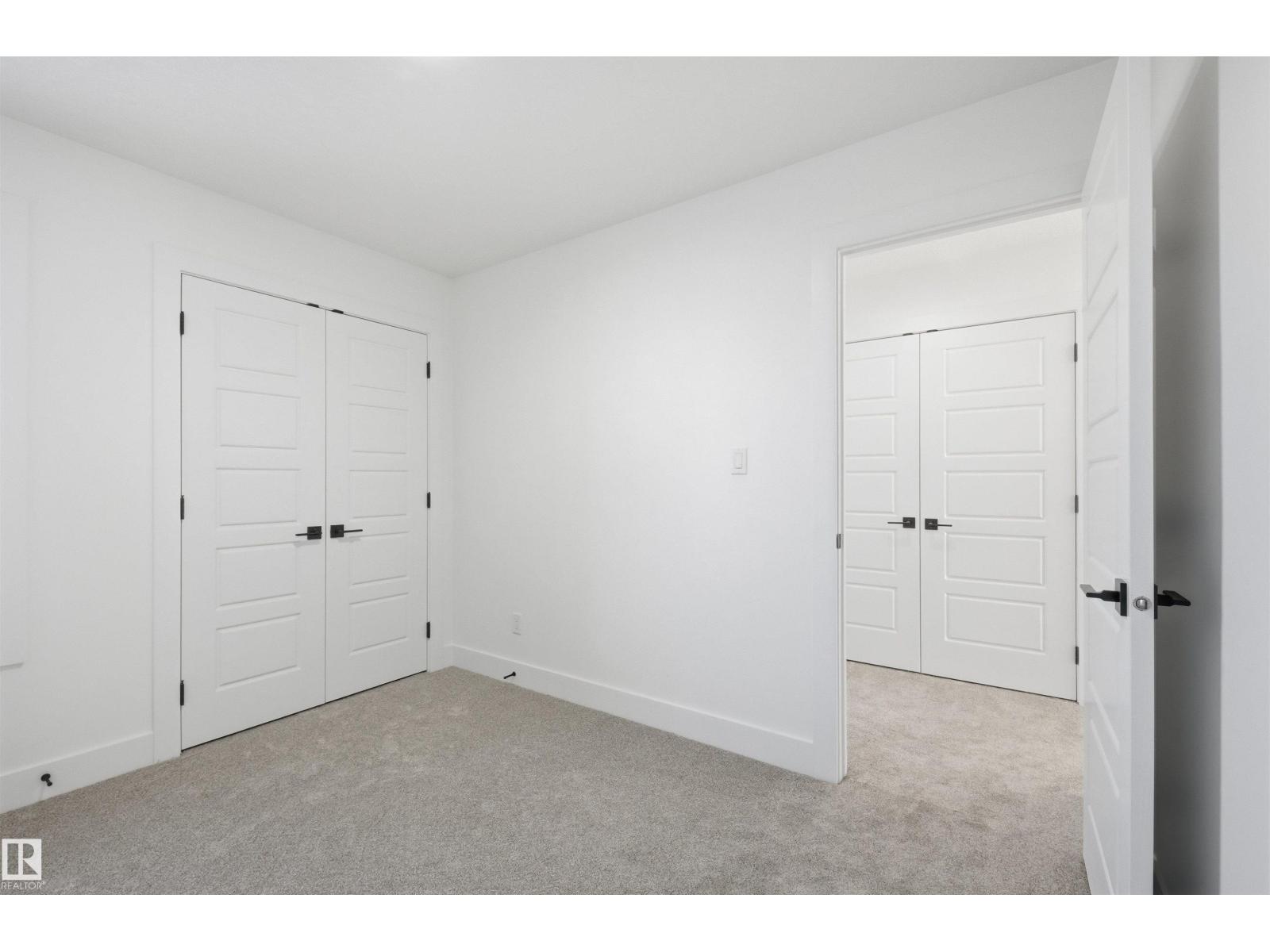 65 SILVERSTONE DR - 40