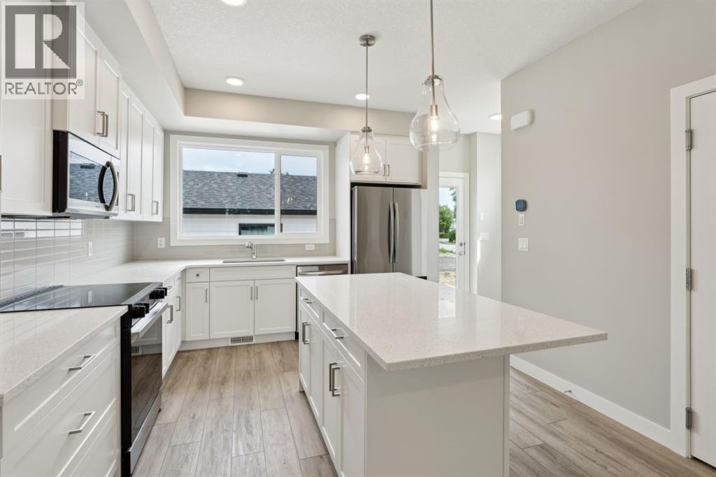 Single Family House for Sale in    Street SE Acadia Calgary 