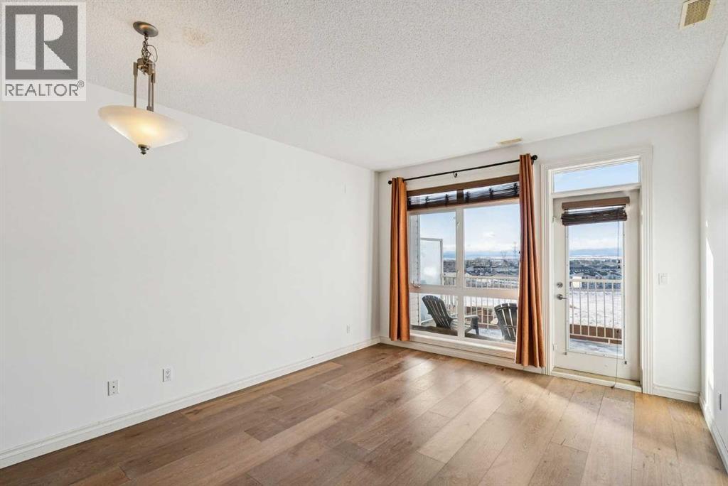 Single Family House for Sale in   Rockyledge View NW Rocky Ridge Calgary 