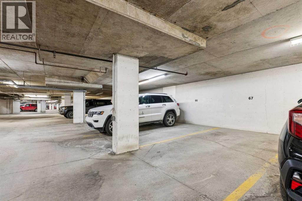 Single Family House for Sale in   Rockyledge View NW Rocky Ridge Calgary 