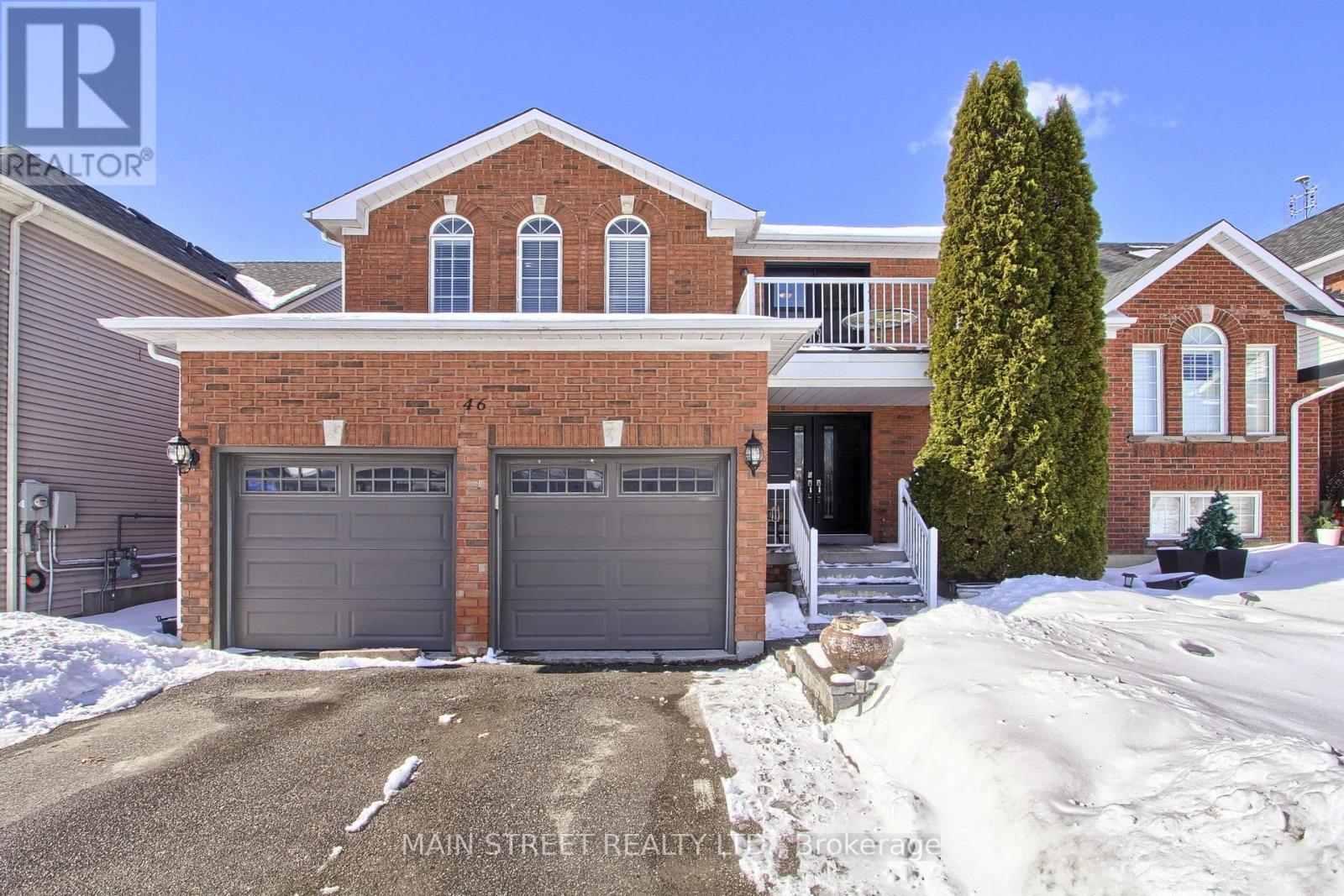 46 SILVERSTONE CRESCENT