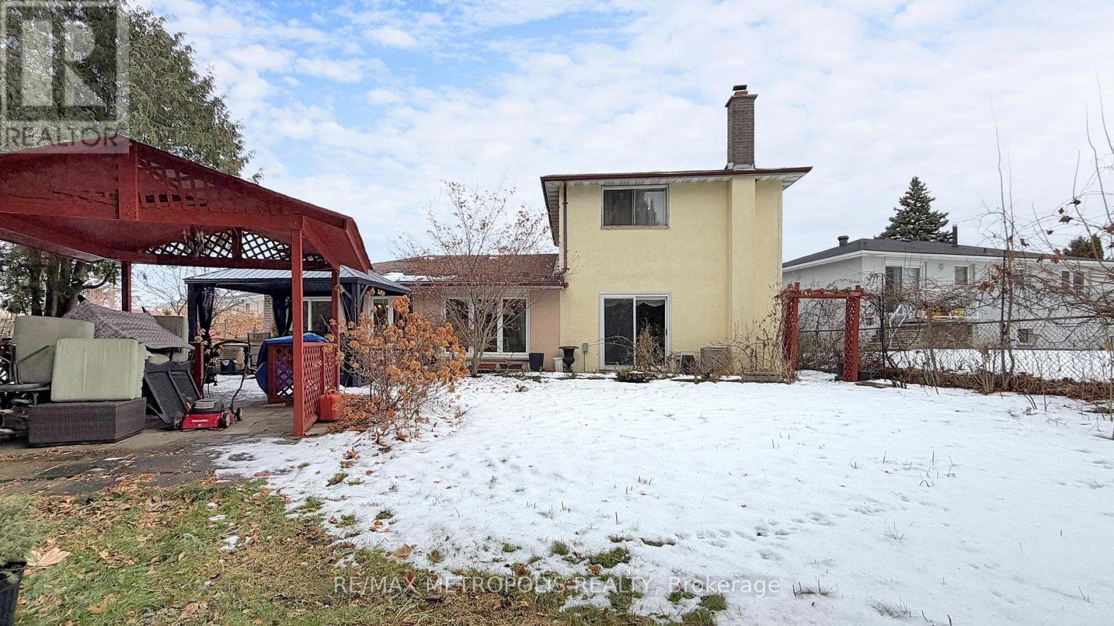 11 CONAMORE CRESCENT - 19