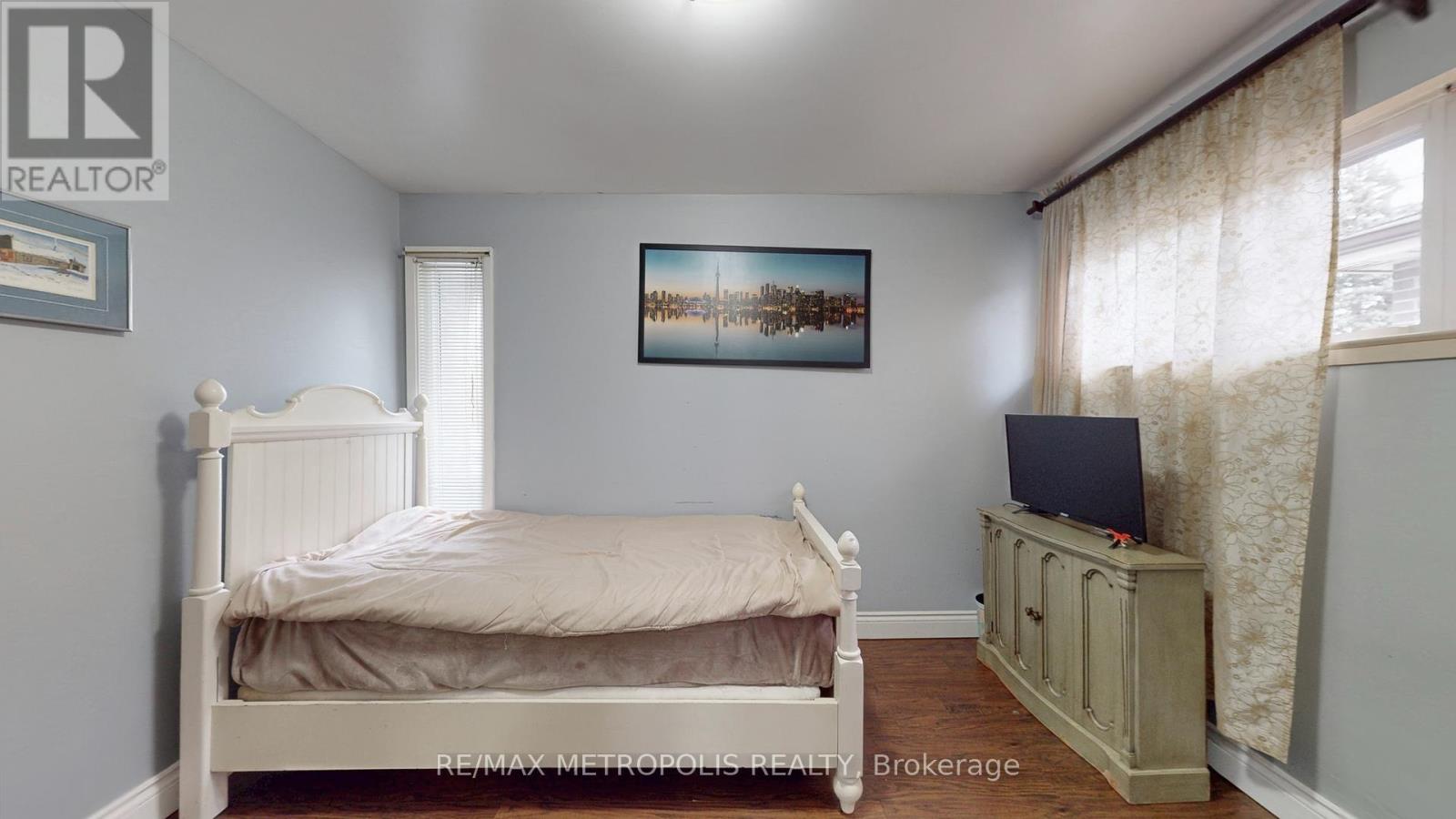 11 CONAMORE CRESCENT - 41