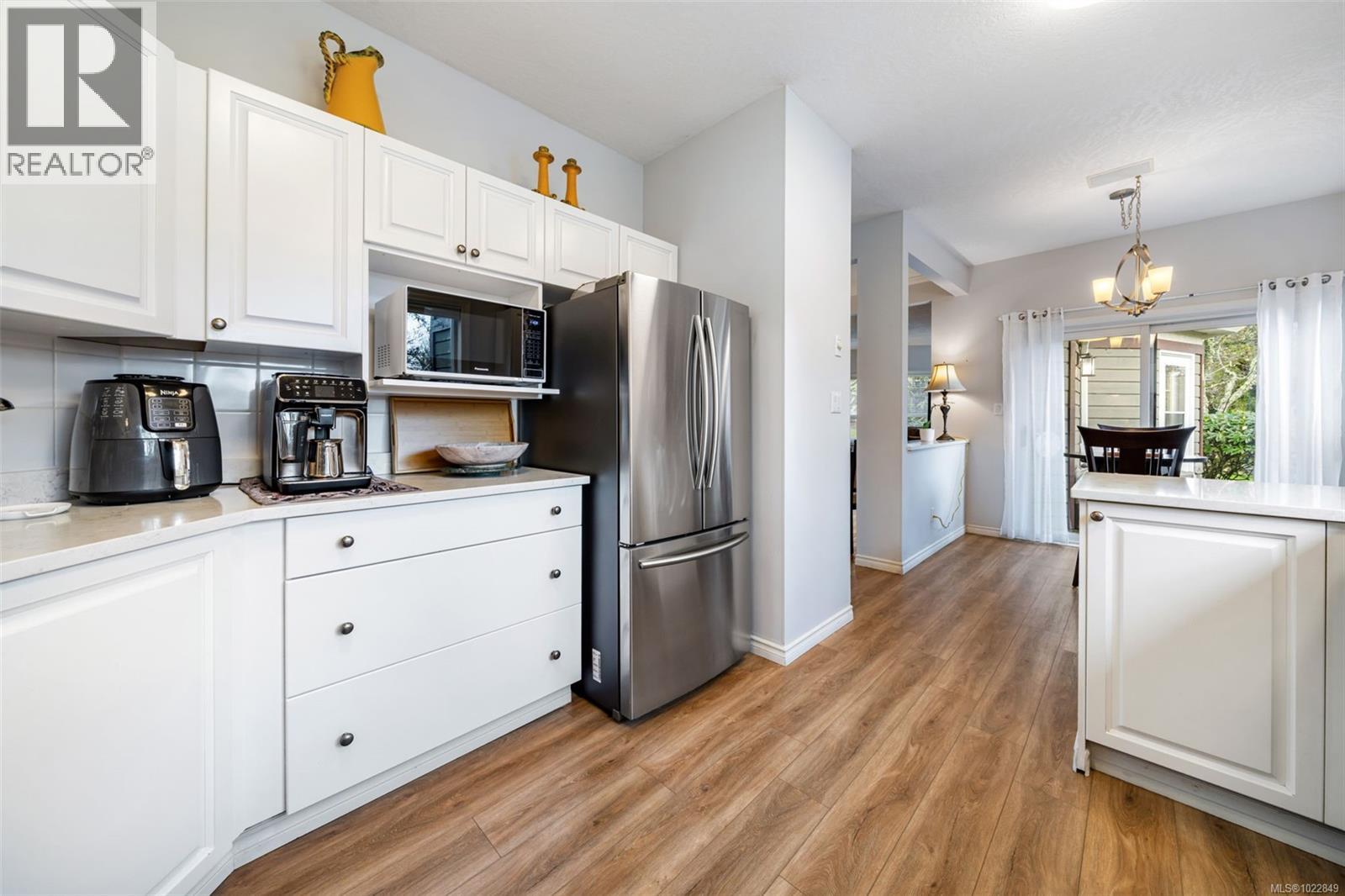 12 1063 Valewood Trail, Saanich