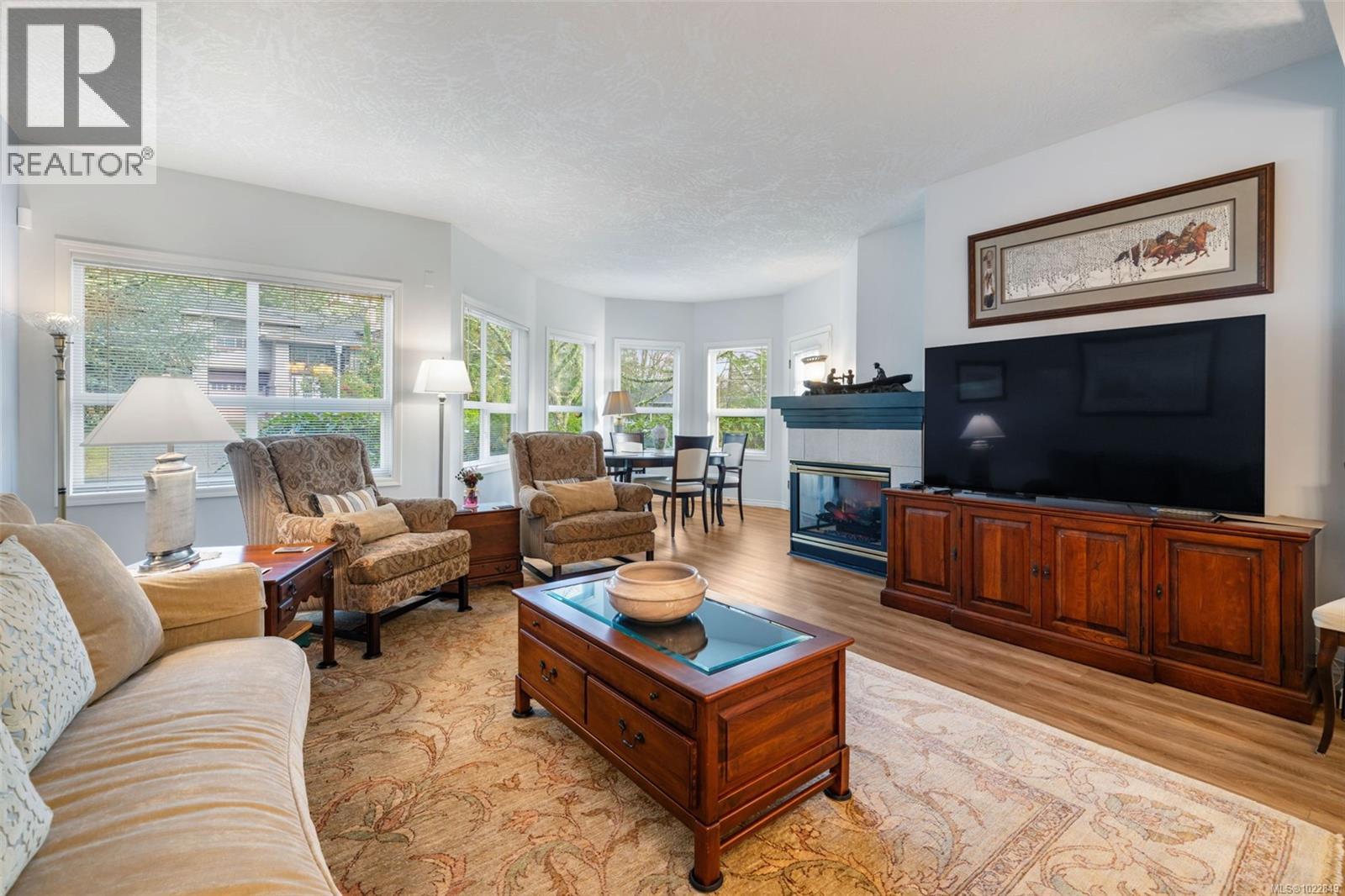 12 1063 Valewood Trail, Saanich