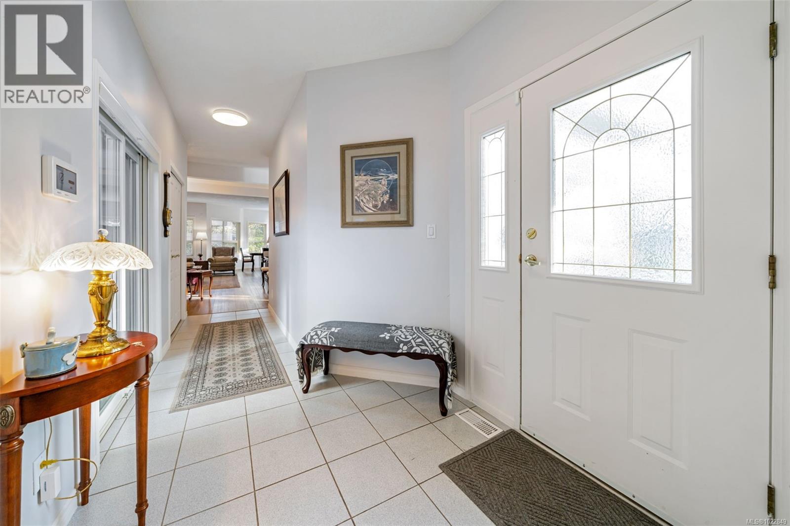 12 1063 Valewood Trail, Saanich