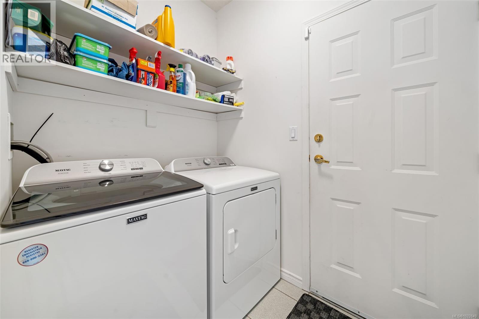 12 1063 Valewood Trail, Saanich