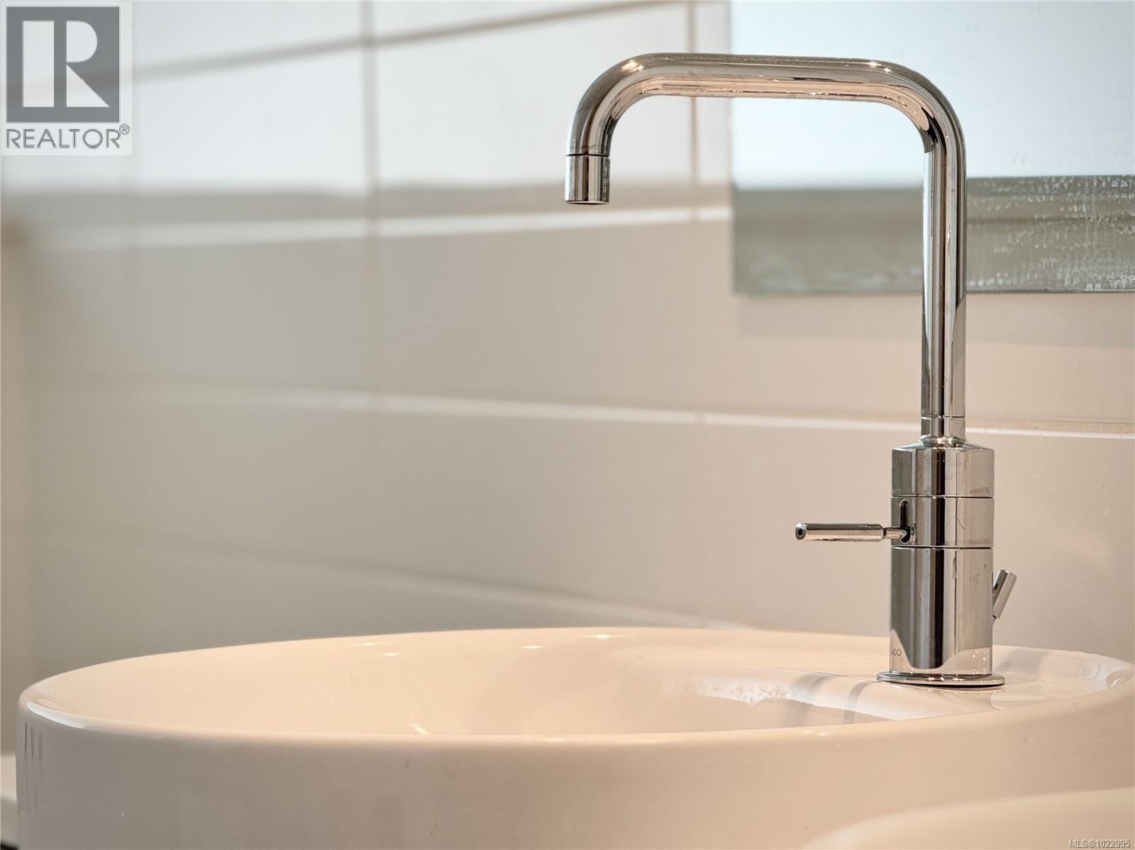 438 770 Fisgard Street, Victoria