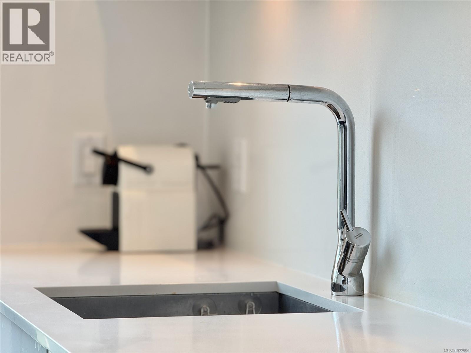 438 770 Fisgard Street, Victoria