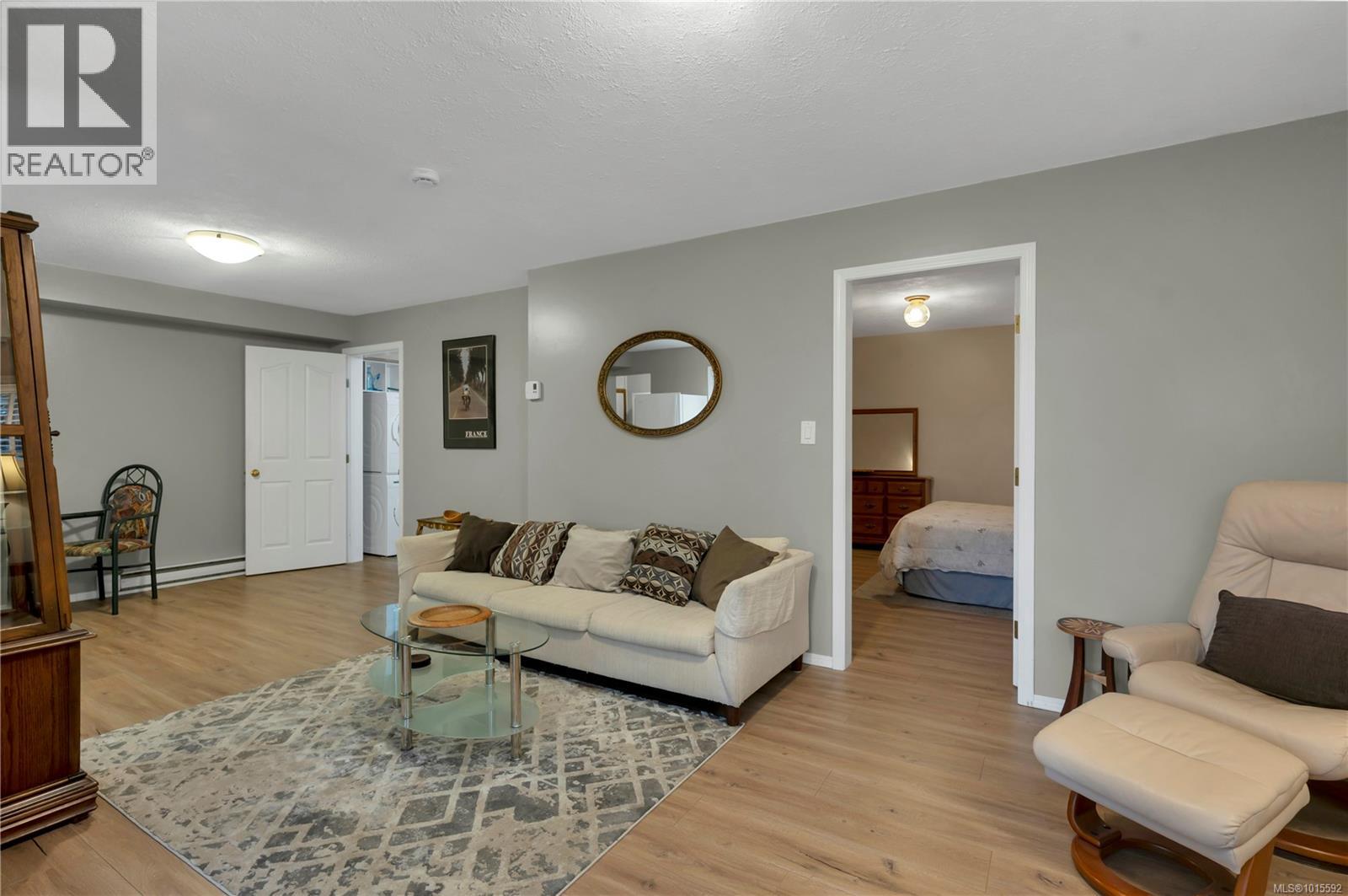 2371 Steelhead Rd, Campbell River