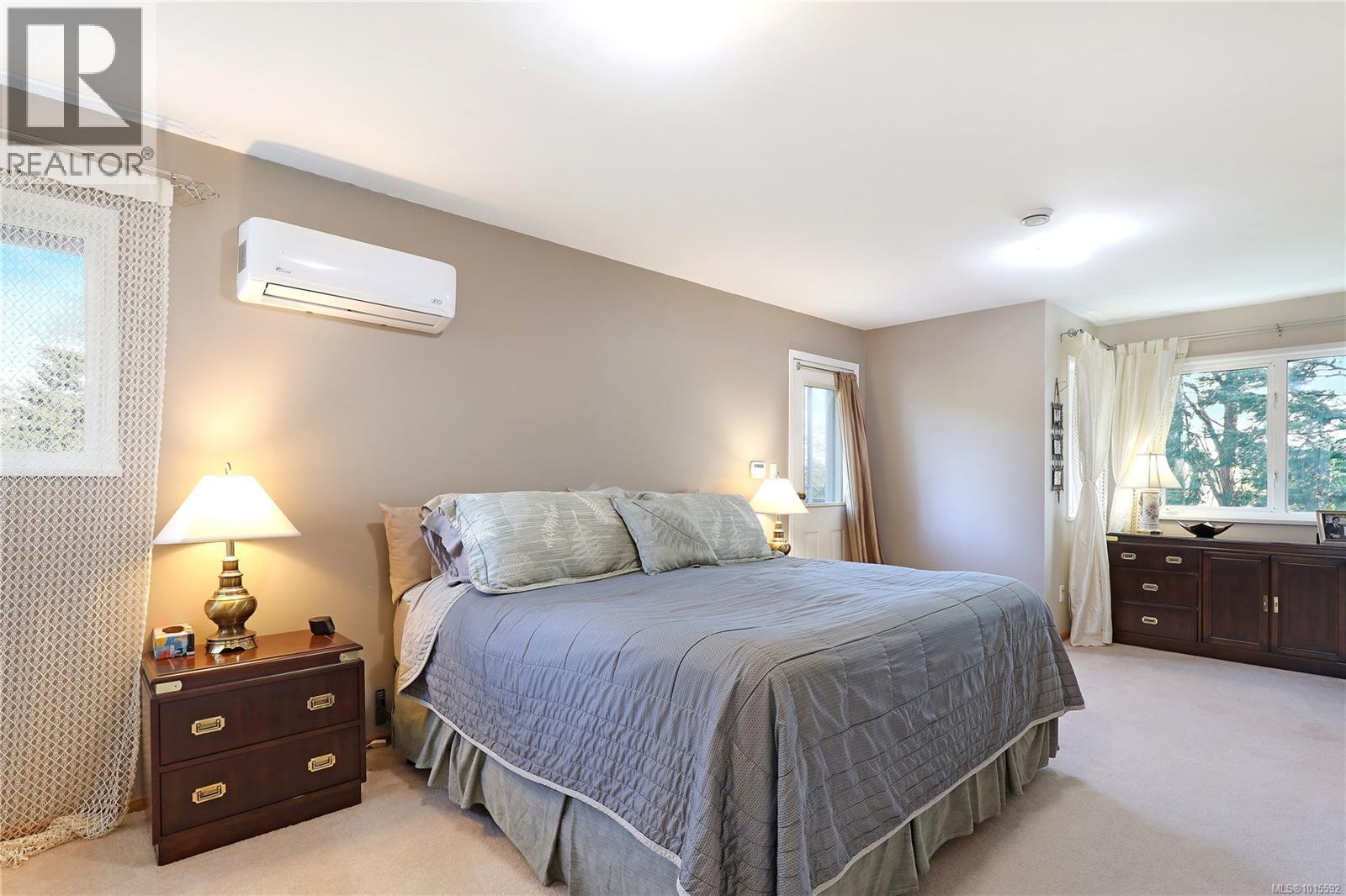 2371 Steelhead Rd, Campbell River