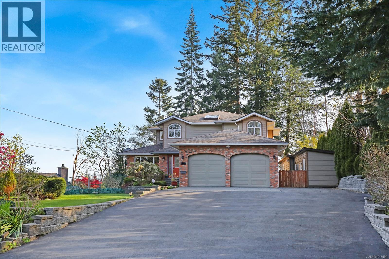 2371 Steelhead Rd, Campbell River