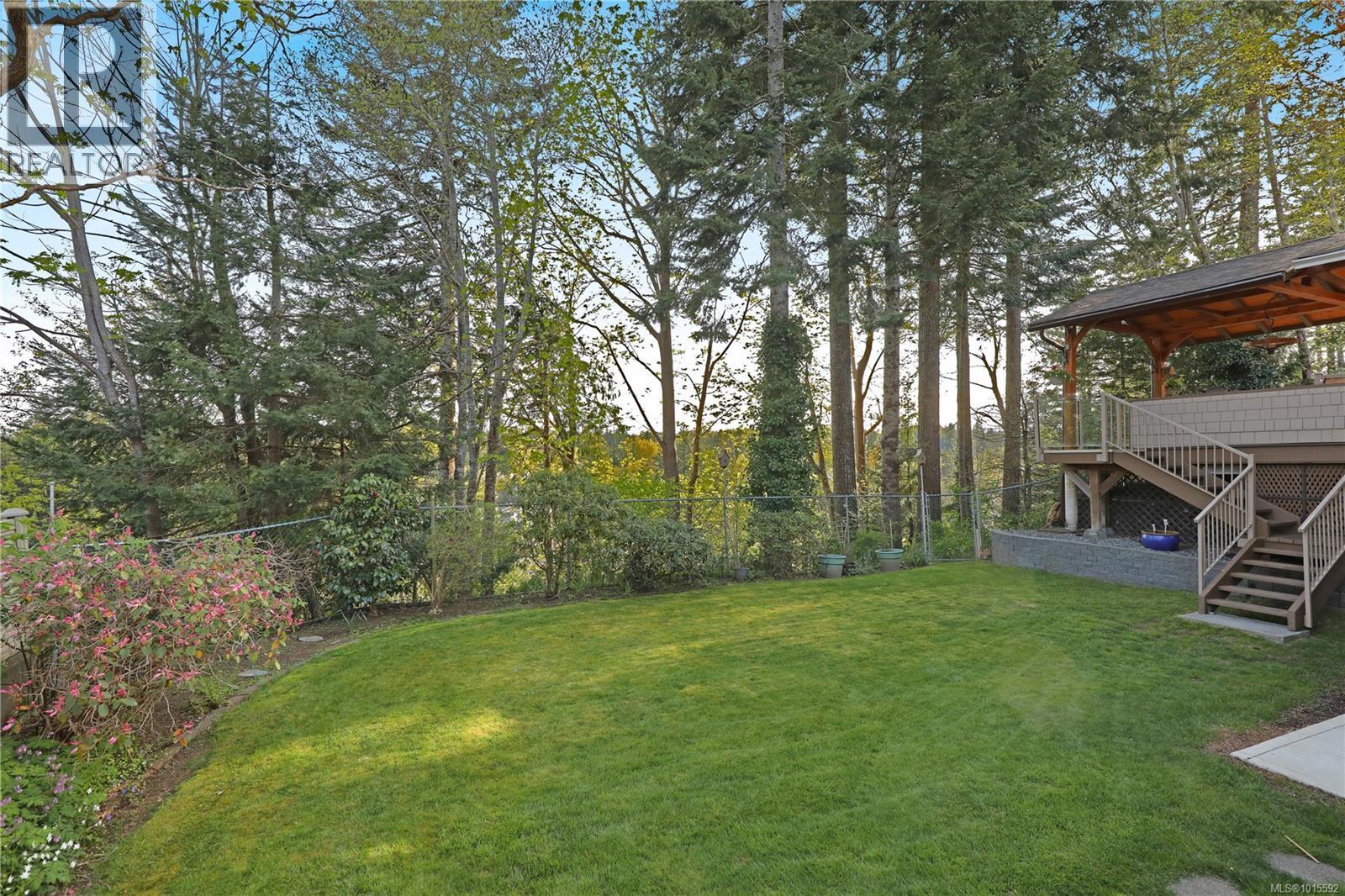 2371 Steelhead Rd, Campbell River