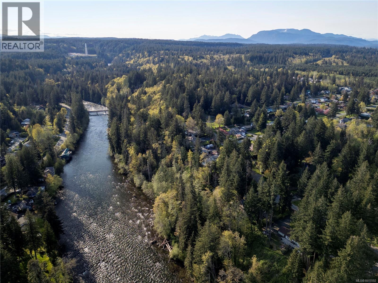 2371 Steelhead Rd, Campbell River