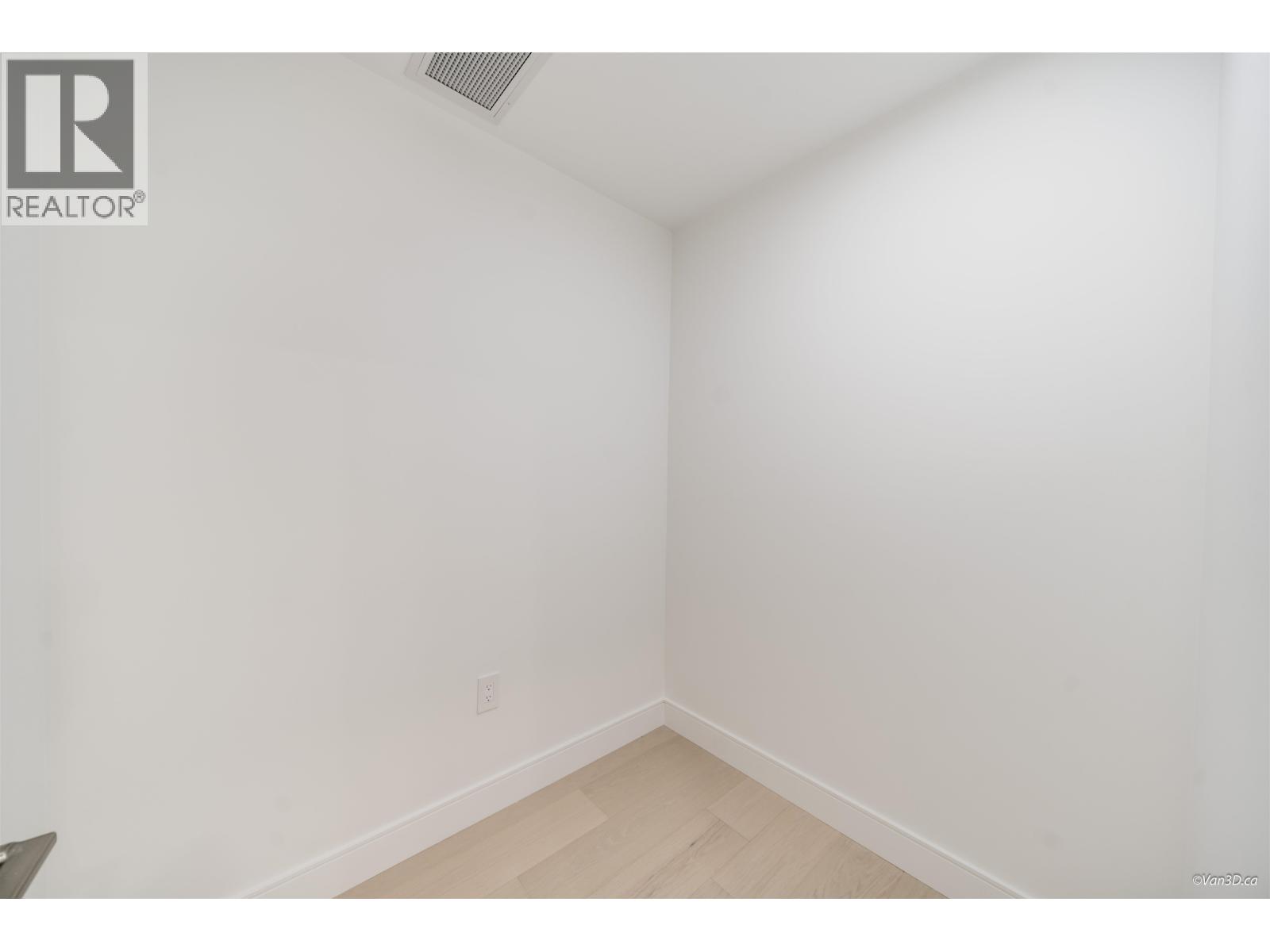 110 918 W 32RD AVENUE, Vancouver