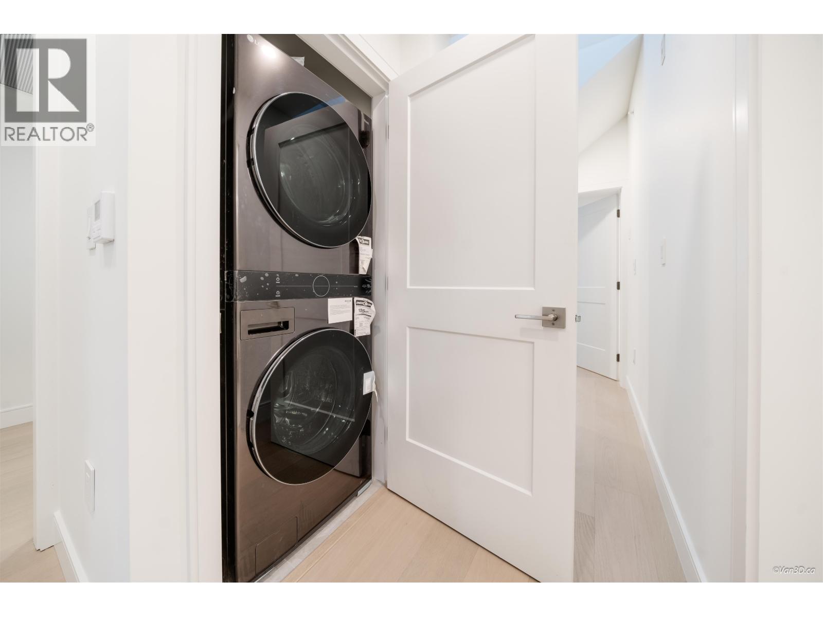 110 918 W 32RD AVENUE, Vancouver