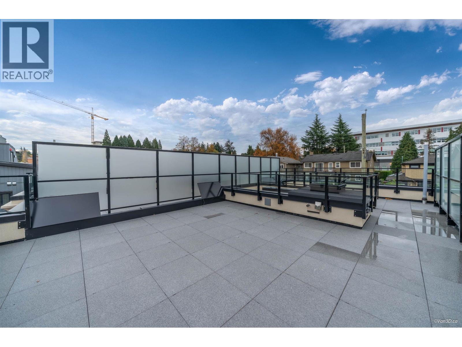 110 918 W 32RD AVENUE, Vancouver